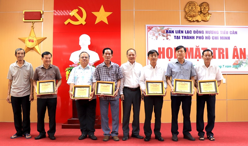 Tiểu Cần: Ban liên lạc đồng hương Tiểu Cần tại Tp.HCM họp mặt, tri ân mạnh thường quân