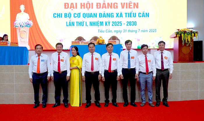 Tiểu Cần: Đại hội Chi bộ cơ quan Đảng xã Tiểu Cần lần thứ I, nhiệm kỳ 2025 - 2030