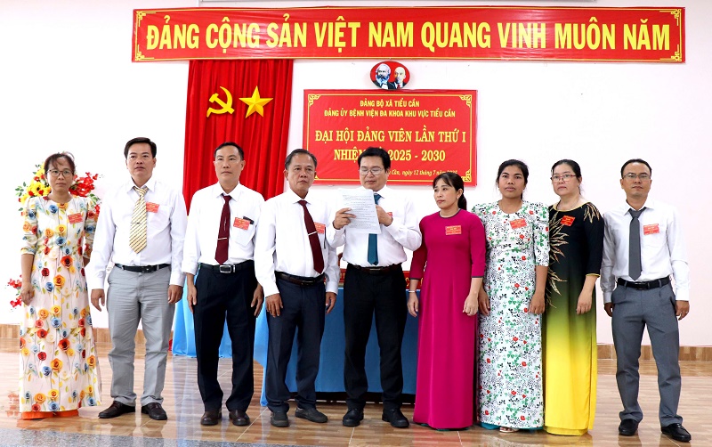Tiểu Cần: Đảng bộ Bệnh viện Đa khoa khu vực Tiểu Cần Đại hội lần thứ I nhiệm kỳ 2025 - 2030