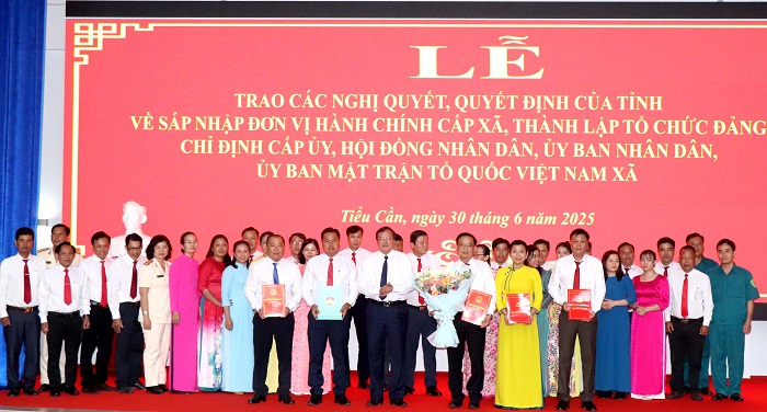 Đảng bộ xã Tiểu Cần, vững tin bước vào kỷ nguyên mới!