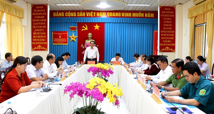 Tiểu Cần: Phó Chủ tịch UBND tỉnh Nguyễn Quỳnh Thiện tháo gỡ khó khăn trong quá trình tổ chức thực hiện chính quyền địa phương 2 cấp