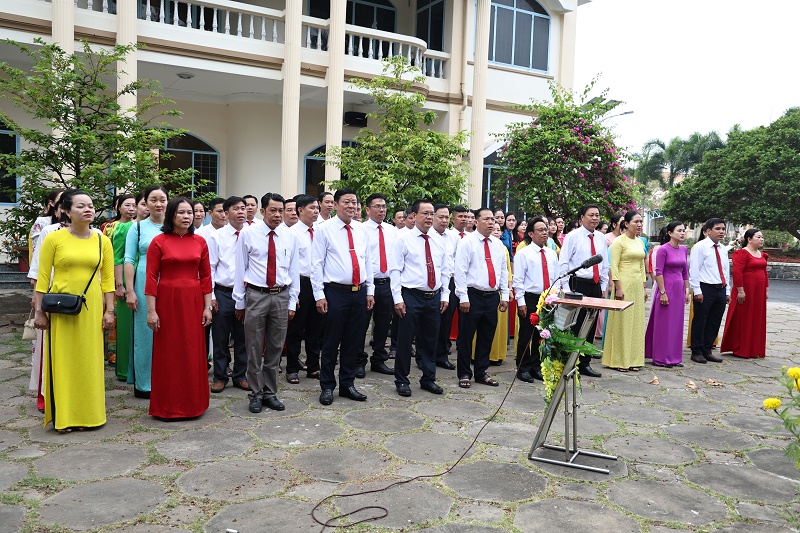 Tiểu Cần: Học tập và làm theo Bác qua mẩu chuyện “Ba chiếc ba lô”