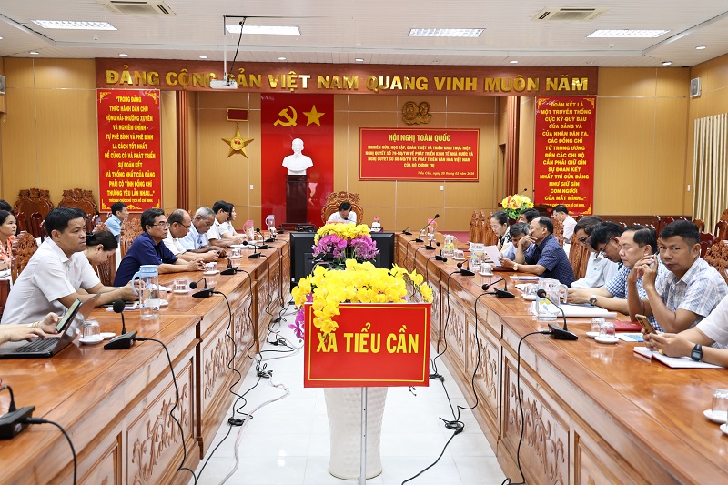 Tiểu Cần: Tham dự hội nghị Báo cáo viên cấp tỉnh tháng 3/2026